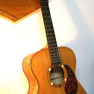 Guitares Folks et autres instruments fabriquées dans mon atelier